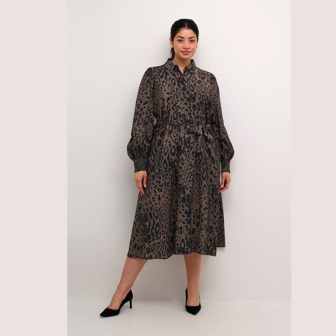 KCJOLA ROBE LÉOPARD-KAFFE CURVE