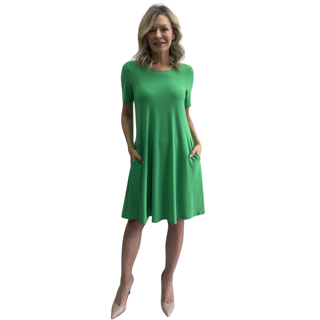 ROBE T-SHIRT À POCHES LATÉRALES VERTE